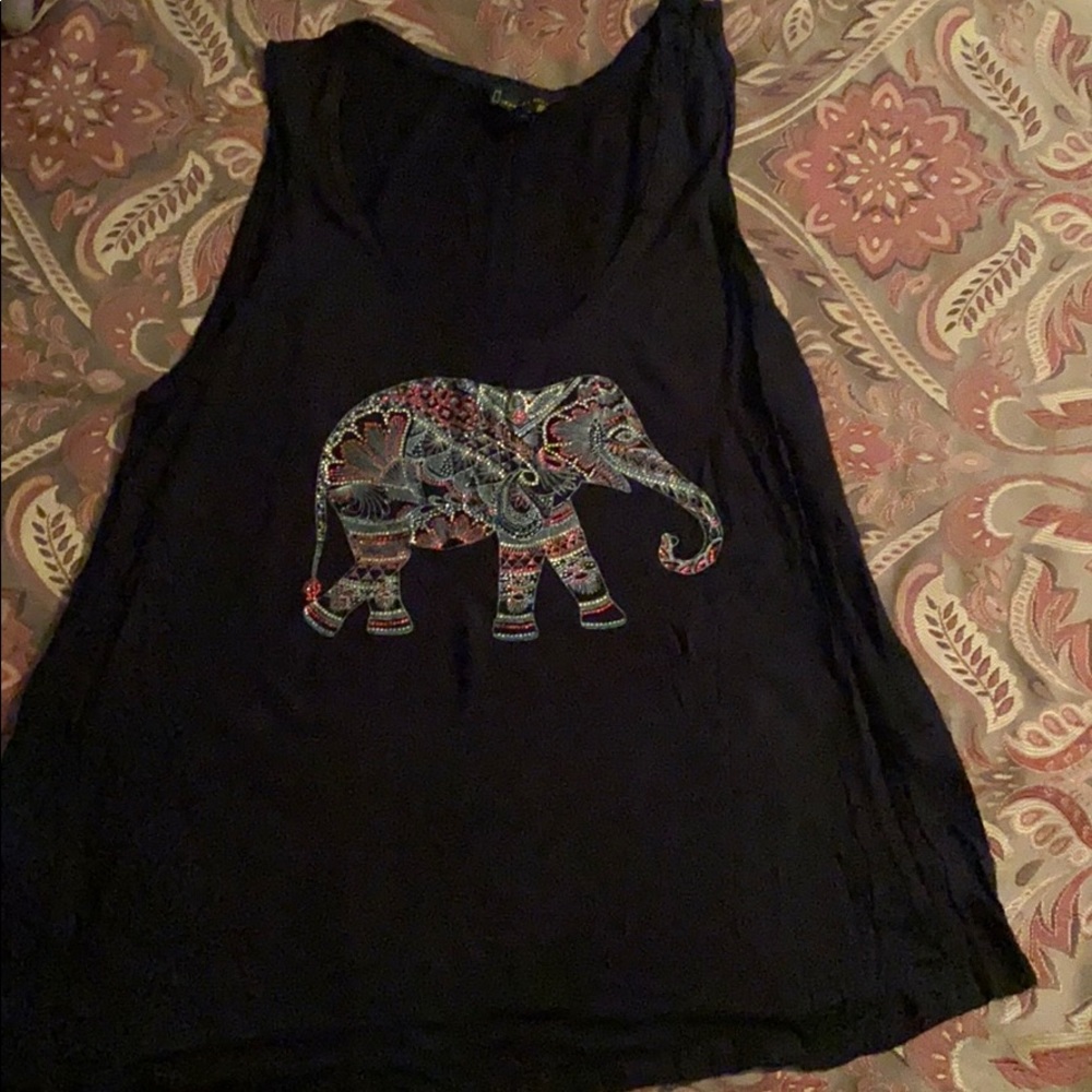 Black elephant print summer tee